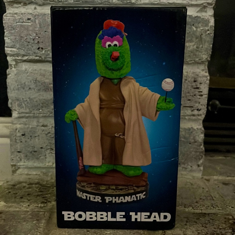 Collectors- Phillies Phanatic bobble head- 2016 limited edition- Star Wars night